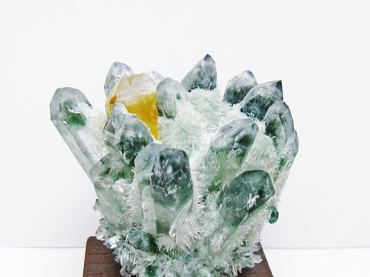 緑水晶 クラスター 原石 台座付属 一点物 182-7364