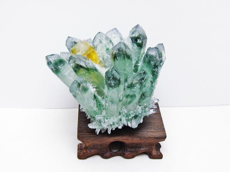 緑水晶 クラスター 原石 台座付属 一点物 182-7366
