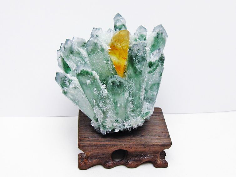 緑水晶 クラスター 原石 台座付属 一点物 182-7368