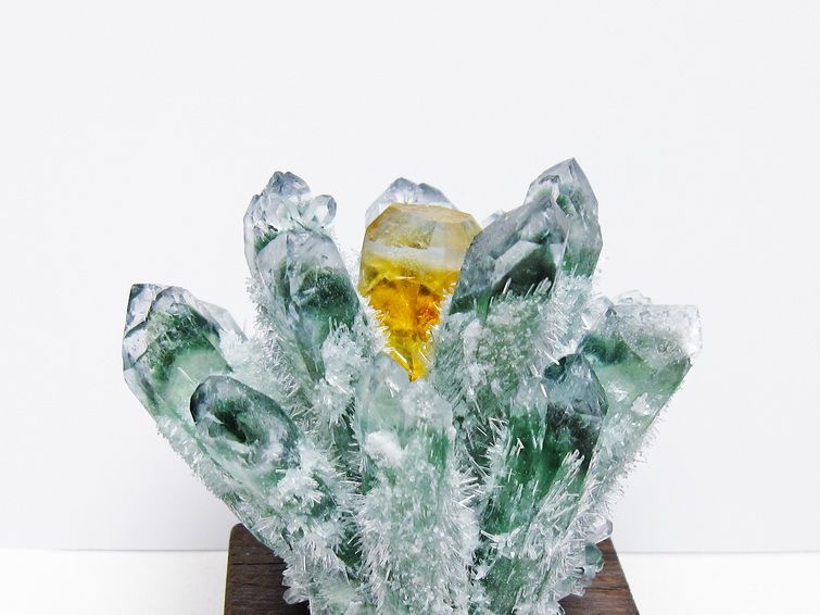 緑水晶 クラスター 原石 台座付属 一点物 182-7369