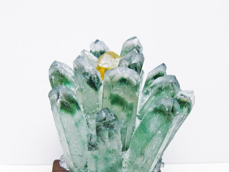 緑水晶 クラスター 原石 台座付属 一点物 182-7372