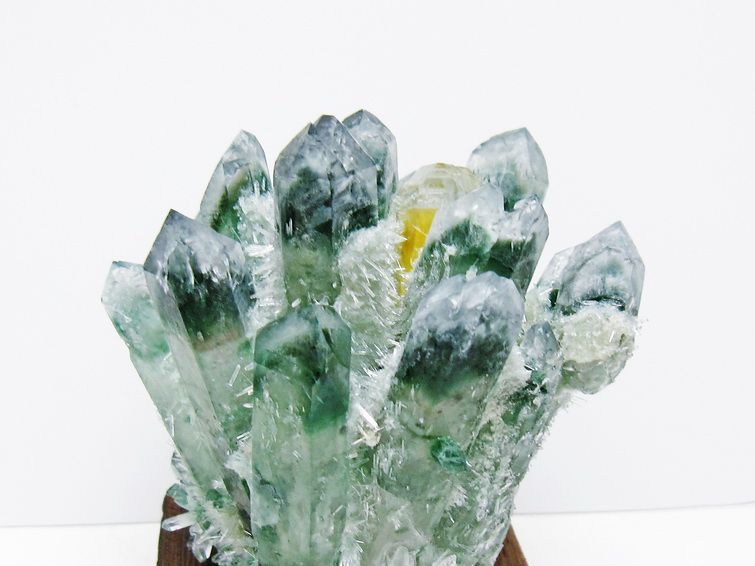 緑水晶 クラスター 原石 台座付属 一点物 182-7377