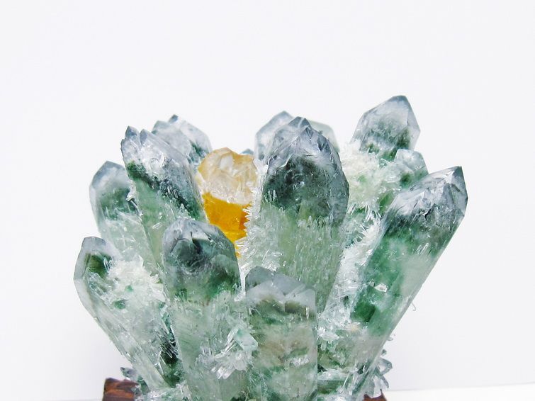 緑水晶 クラスター 原石 台座付属 一点物 182-7387