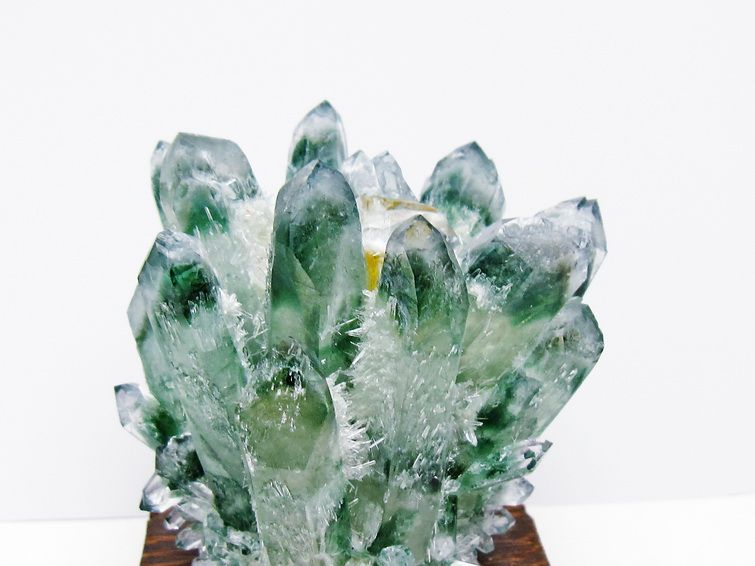 緑水晶 クラスター 原石 台座付属 一点物 182-7393