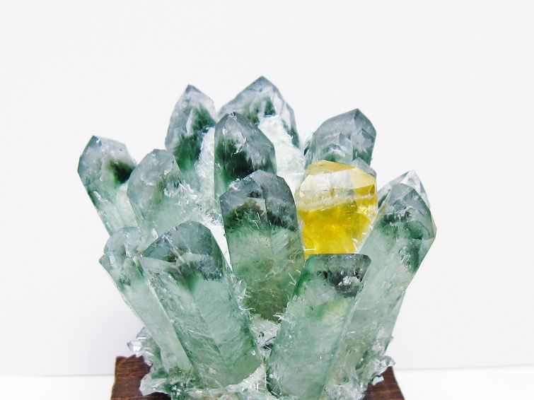 緑水晶 クラスター 原石 台座付属 一点物 182-7396