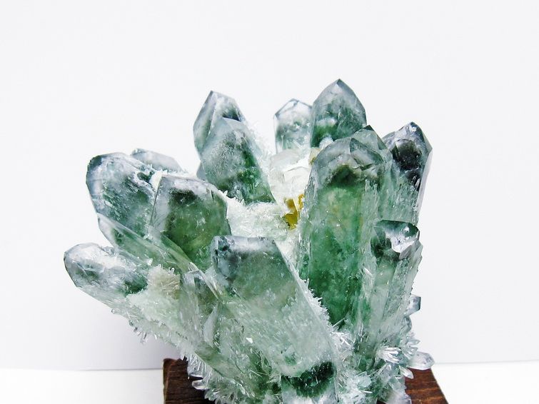 緑水晶 クラスター 原石 台座付属 一点物 182-7397