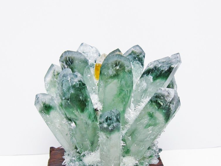 緑水晶 クラスター 原石 台座付属 一点物 182-7401