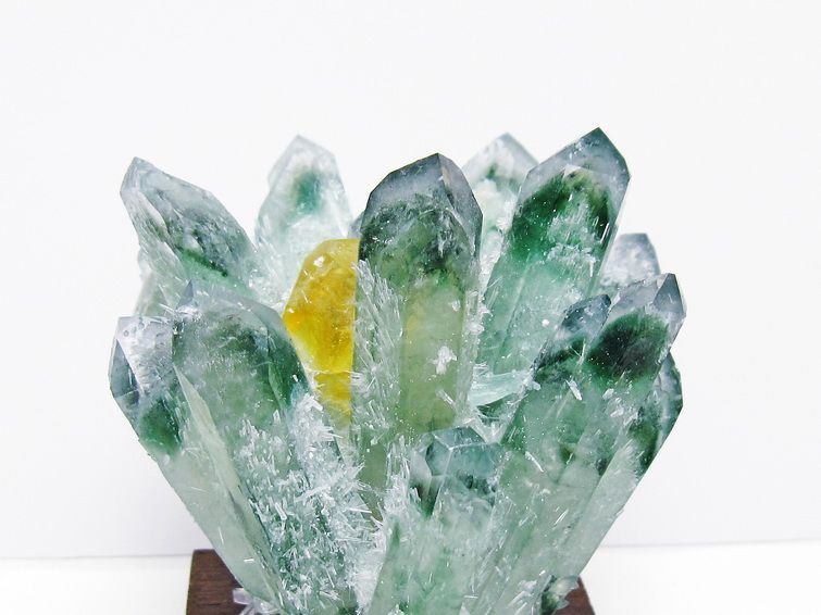 緑水晶 クラスター 原石 台座付属 一点物 182-7437