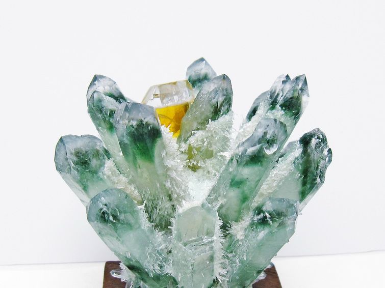 緑水晶 クラスター 原石 台座付属 一点物 182-7438