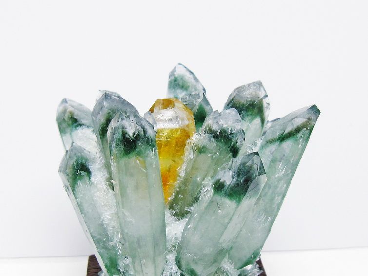 緑水晶 クラスター 原石 台座付属 一点物 182-7440