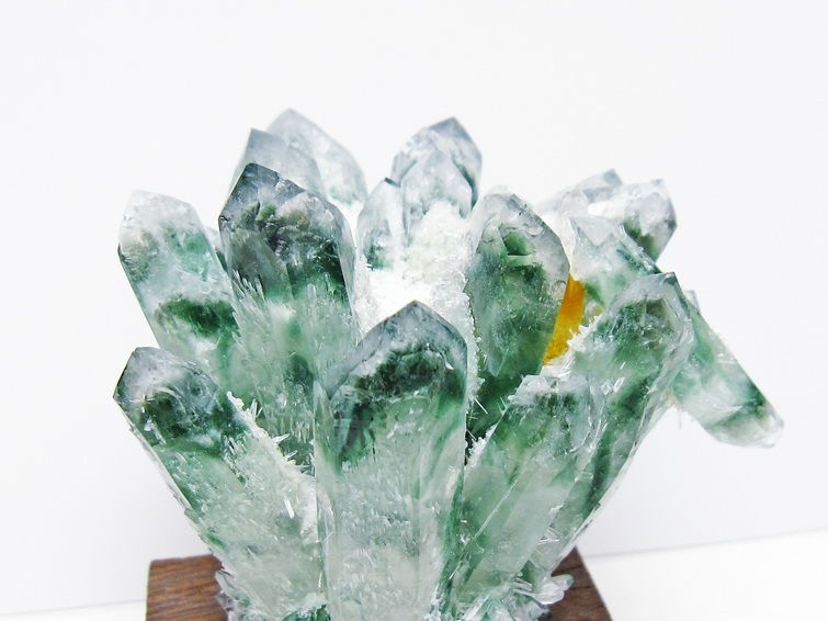 緑水晶 クラスター 原石 台座付属 一点物 182-7442