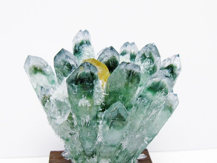 緑水晶 クラスター 原石 台座付属 一点物 182-7449