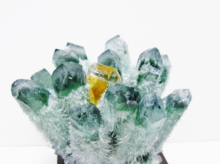 緑水晶 クラスター 原石 台座付属 一点物 182-7451