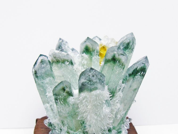 緑水晶 クラスター 原石 台座付属 一点物 182-7456