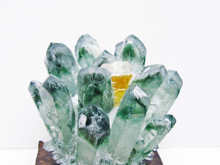 緑水晶 クラスター 原石 台座付属 一点物 182-7458