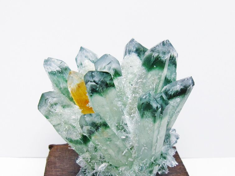 緑水晶 クラスター 原石 台座付属 一点物 182-7462