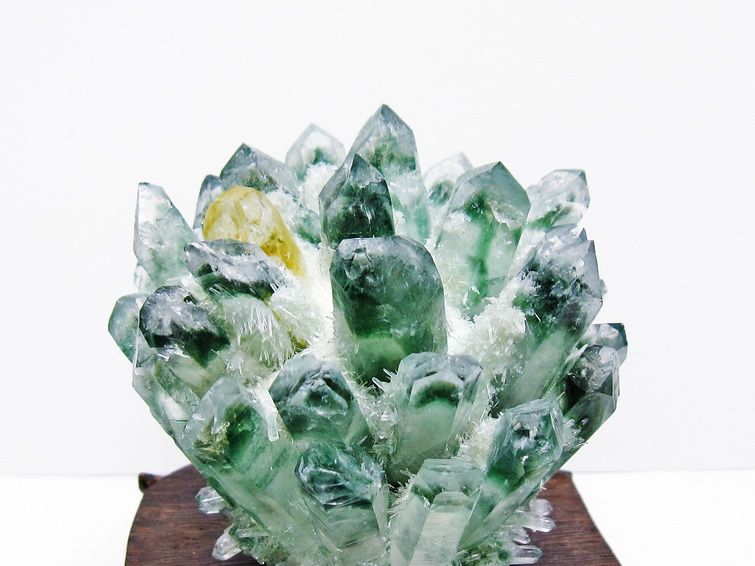 緑水晶 クラスター 原石 台座付属 一点物 182-7488