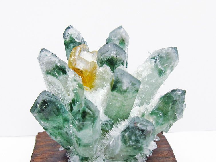 緑水晶 クラスター 原石 台座付属 一点物 182-7490