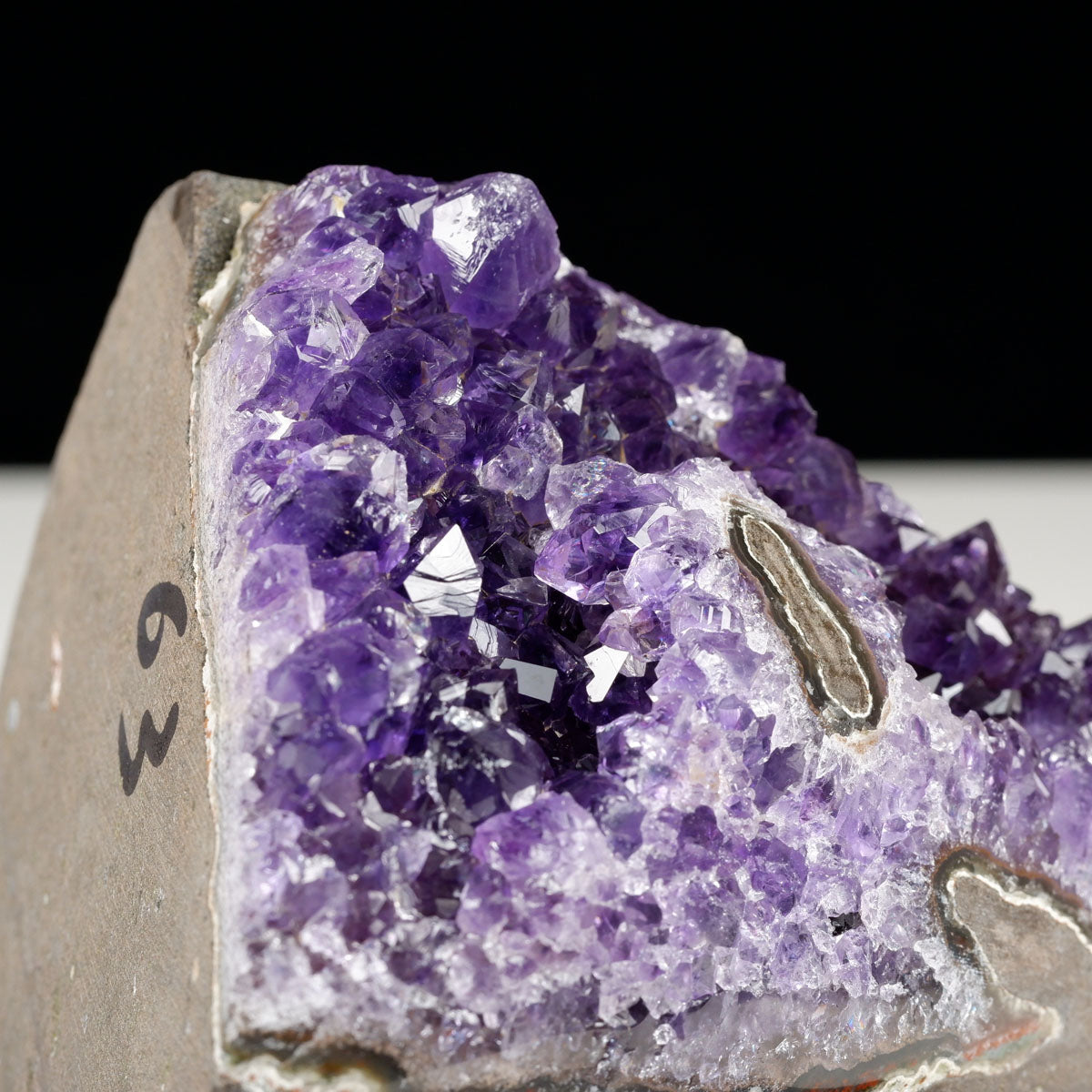 アメジスト クラスター ウルグアイ産 原石 amethyst 一点物 台座付属 182-8008