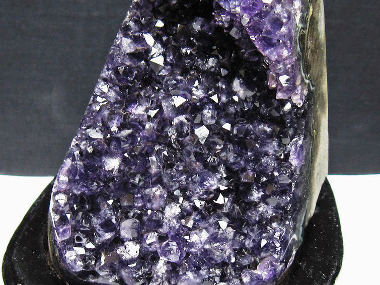 1Kg アメジスト クラスター ウルグアイ産 原石 amethyst 一点物 台座付属 182-8037