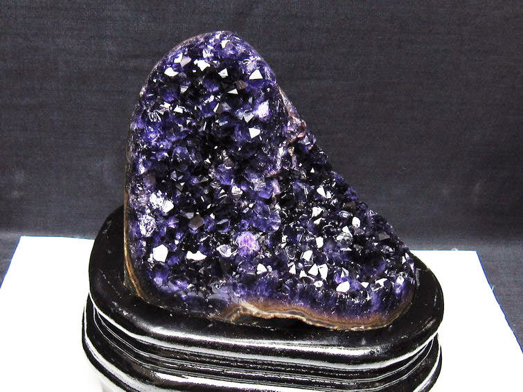 アメジスト クラスター ウルグアイ産 原石 amethyst 一点物 台座付属 182-8050