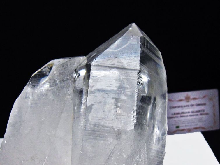 水晶クラスター 1.2Kg 原石 クォーツインクォーツ 台座付属 ブラジル ミナスジェライス州 コリント産 一点物 レムリアンシード 182-8113