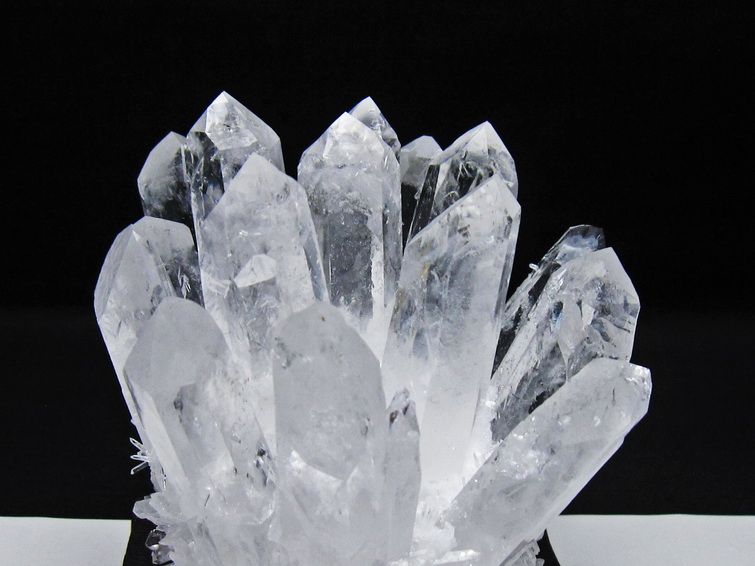 水晶 クラスター 水晶 原石 台座付属 一点物 182-8608