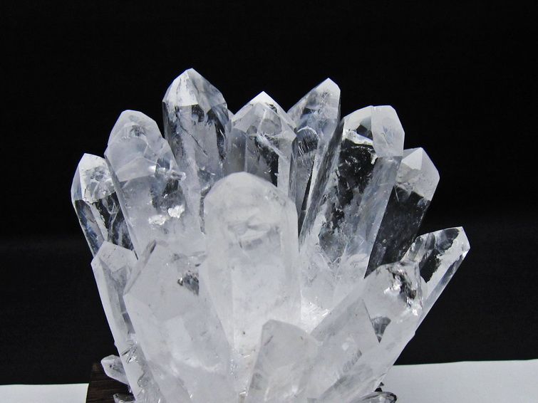 水晶 クラスター 水晶 原石 台座付属 一点物 182-8620