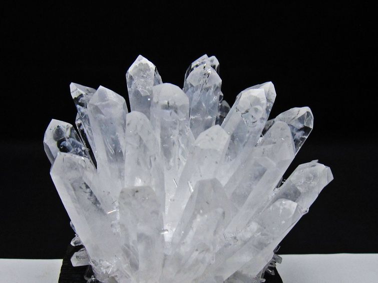水晶 クラスター 水晶 原石 台座付属 一点物 182-8666