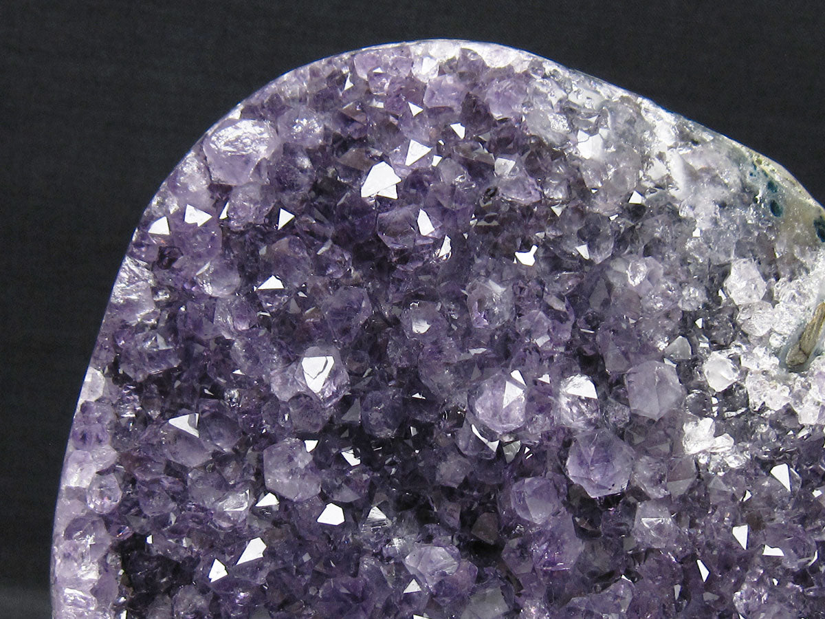 1.5Kg アメジスト クラスター ウルグアイ産 アメジスト 原石 amethyst 台座付属 一点物 182-8739
