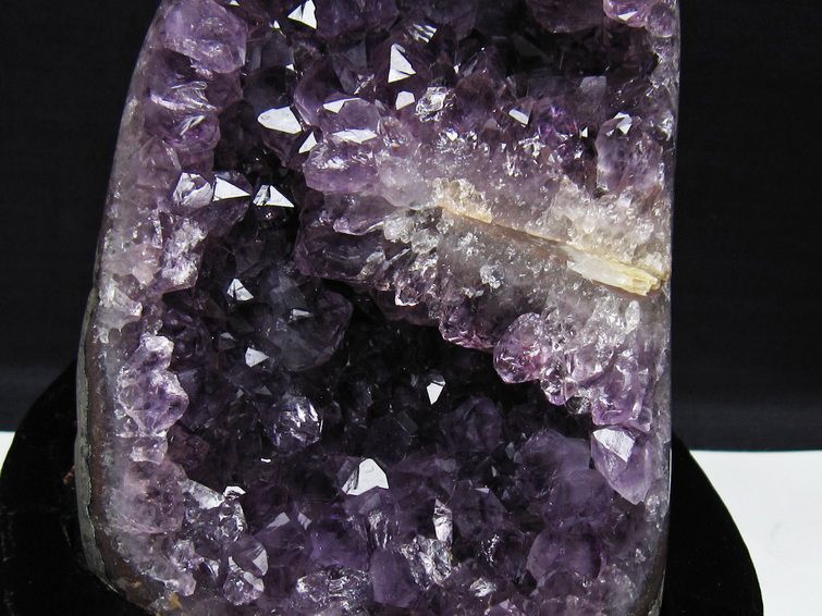 1.2Kg アメジスト クラスター ウルグアイ産 アメジスト 原石 amethyst 台座付属 一点物 182-8744