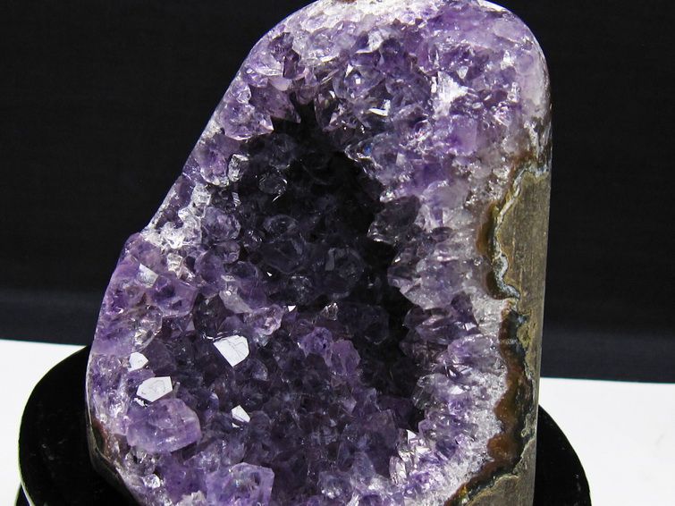 アメジスト クラスター ウルグアイ産 アメジスト 原石 amethyst 台座付属 一点物 182-8781