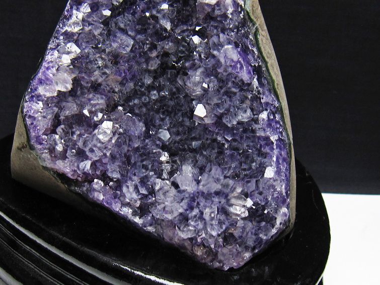 アメジスト クラスター ウルグアイ産 アメジスト 原石 amethyst 台座付属 一点物 182-8782