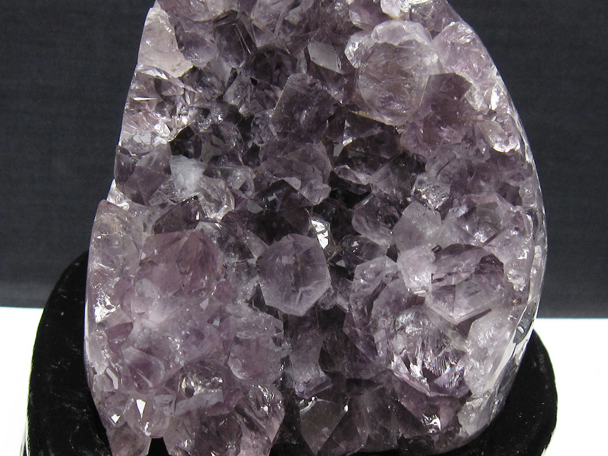1Kg アメジスト クラスター ウルグアイ産 アメジスト 原石 amethyst 台座付属 一点物 182-8784