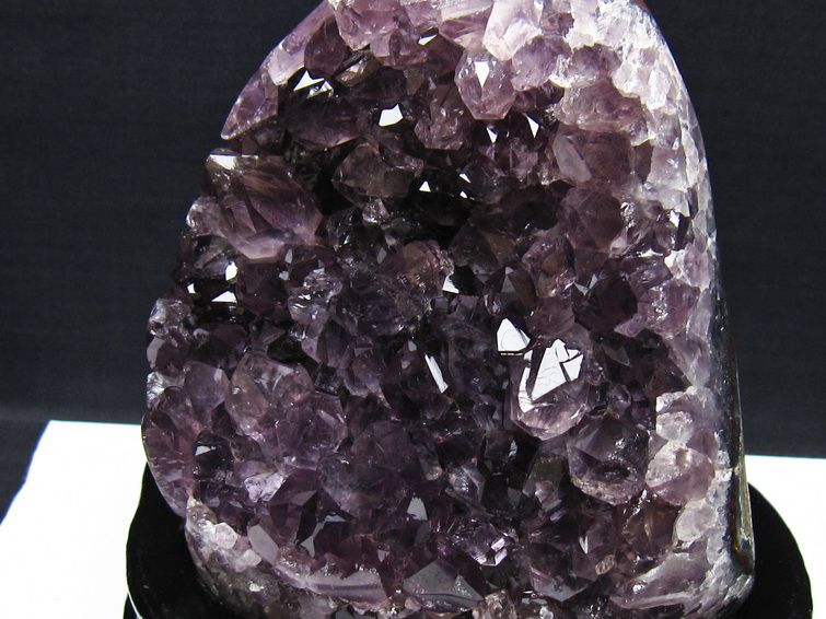 1.7Kg アメジスト 原石 ウルグアイ産 アメジスト クラスター amethyst 台座付属 一点物 182-8812