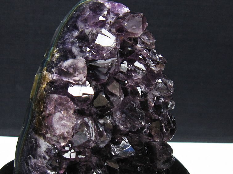 アメジスト クラスター ウルグアイ産 アメジスト 原石 amethyst 台座付属 一点物 182-8831