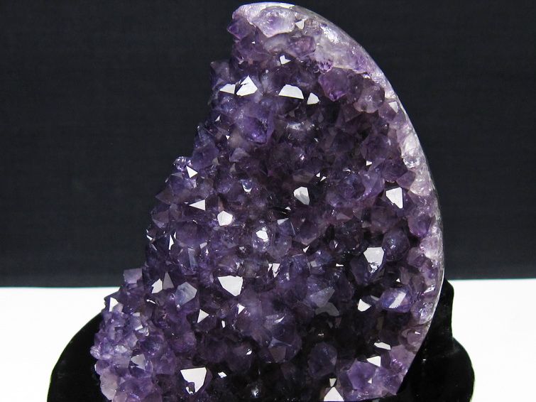 アメジスト クラスター ウルグアイ産 アメジスト 原石 amethyst 台座付属 一点物 182-8833