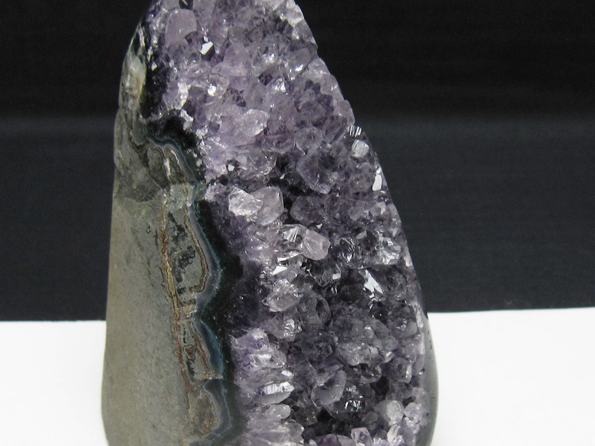 アメジスト クラスター ウルグアイ産 アメジスト 原石 amethyst 一点物 182-8886