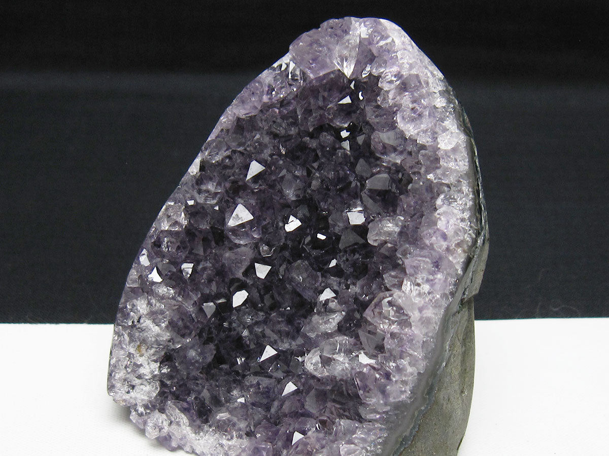 アメジスト クラスター ウルグアイ産 アメジスト 原石 amethyst 一点物 182-8892