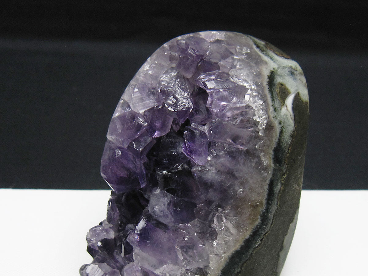 アメジスト クラスター ウルグアイ産 アメジスト 原石 amethyst 一点物 182-8893