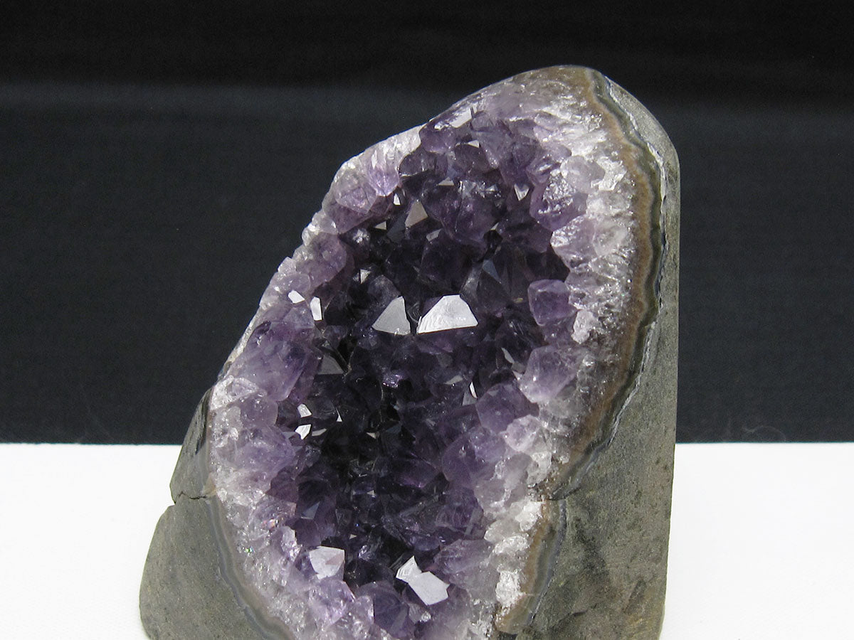 アメジスト クラスター ウルグアイ産 アメジスト 原石 amethyst 一点物 182-8894