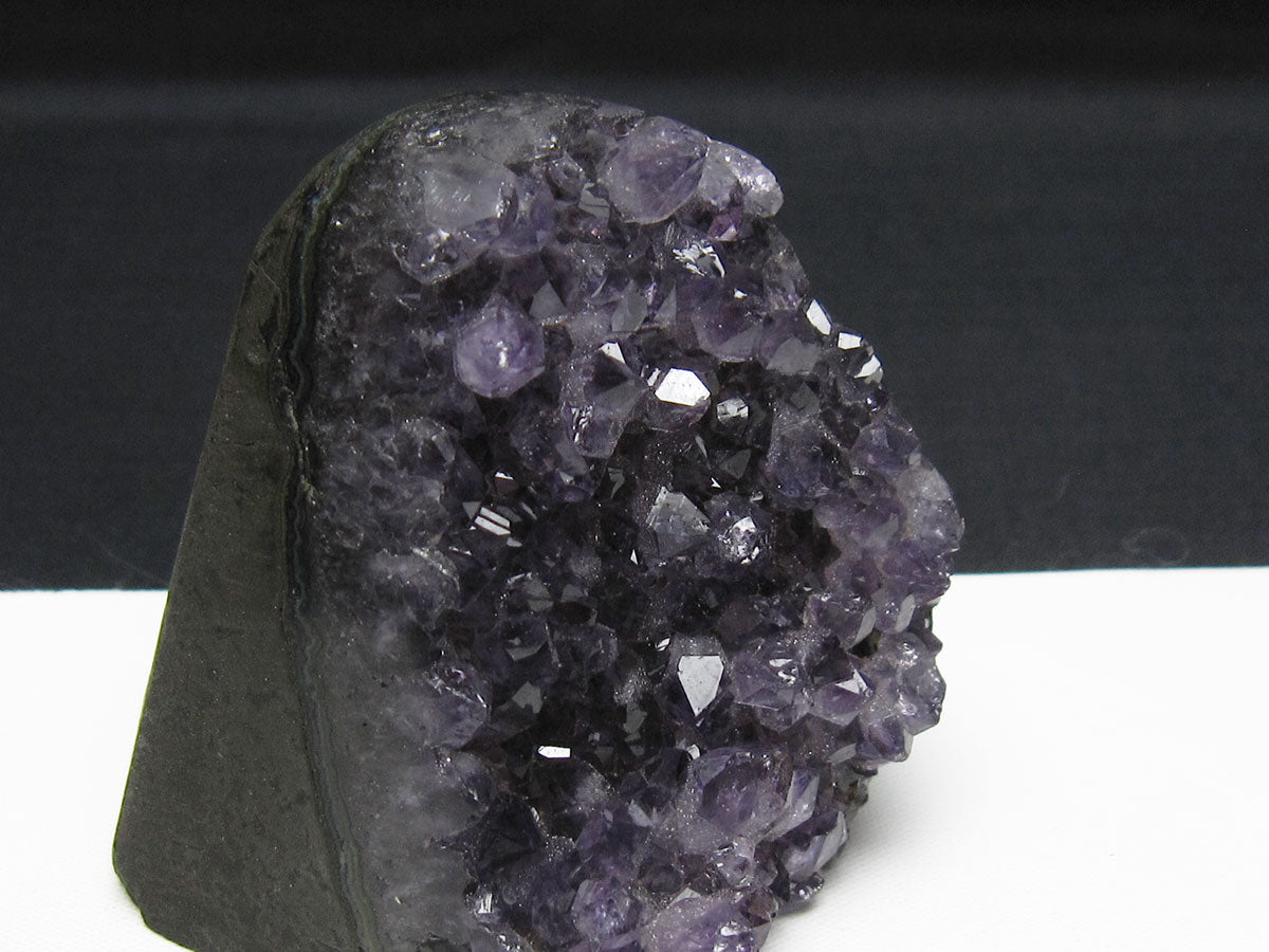 アメジスト クラスター ウルグアイ産 アメジスト 原石 amethyst 一点物 182-8896
