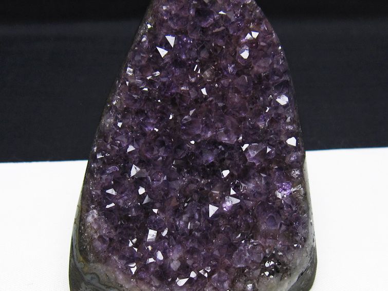 アメジスト クラスター ウルグアイ産 アメジスト 原石 amethyst 一点物 182-8901