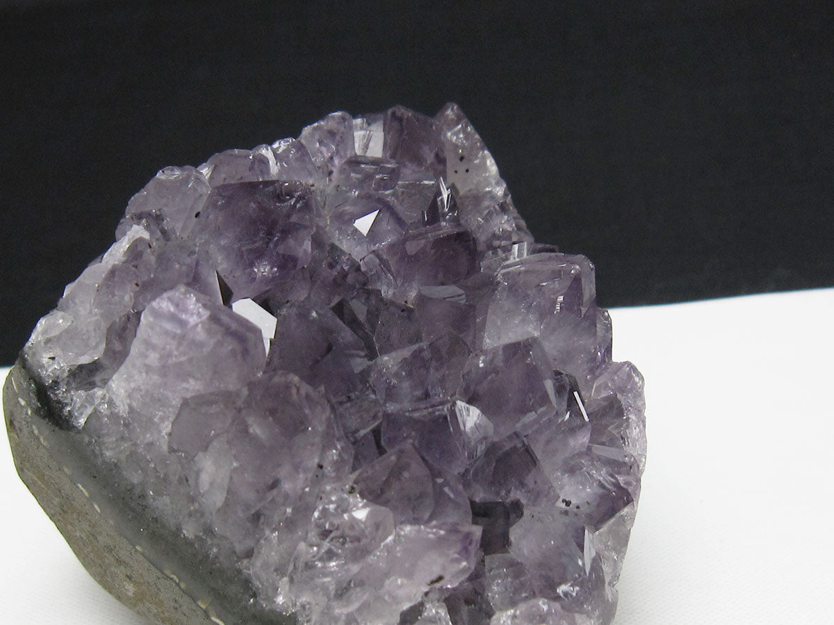 アメジスト クラスター ウルグアイ産 アメジスト 原石 amethyst 一点物 182-8903