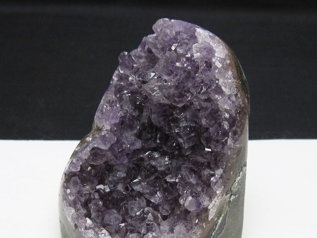 アメジスト クラスター ウルグアイ産 アメジスト 原石 amethyst 一点物 182-8908