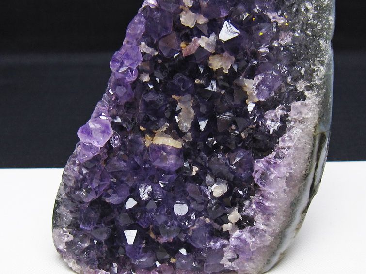 アメジスト 原石 ウルグアイ産 アメジスト クラスター amethyst カルサイト共生 一点物 182-8932