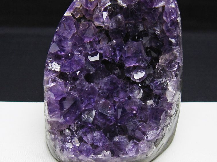 アメジスト クラスター ウルグアイ産 アメジスト 原石 amethyst 一点物 182-8954