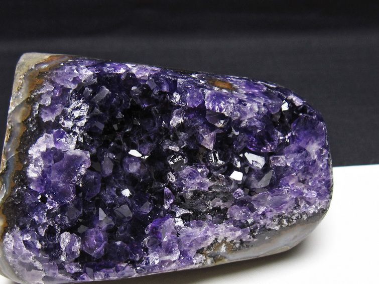 アメジスト クラスター ウルグアイ産 アメジスト 原石 amethyst 一点物 182-8957