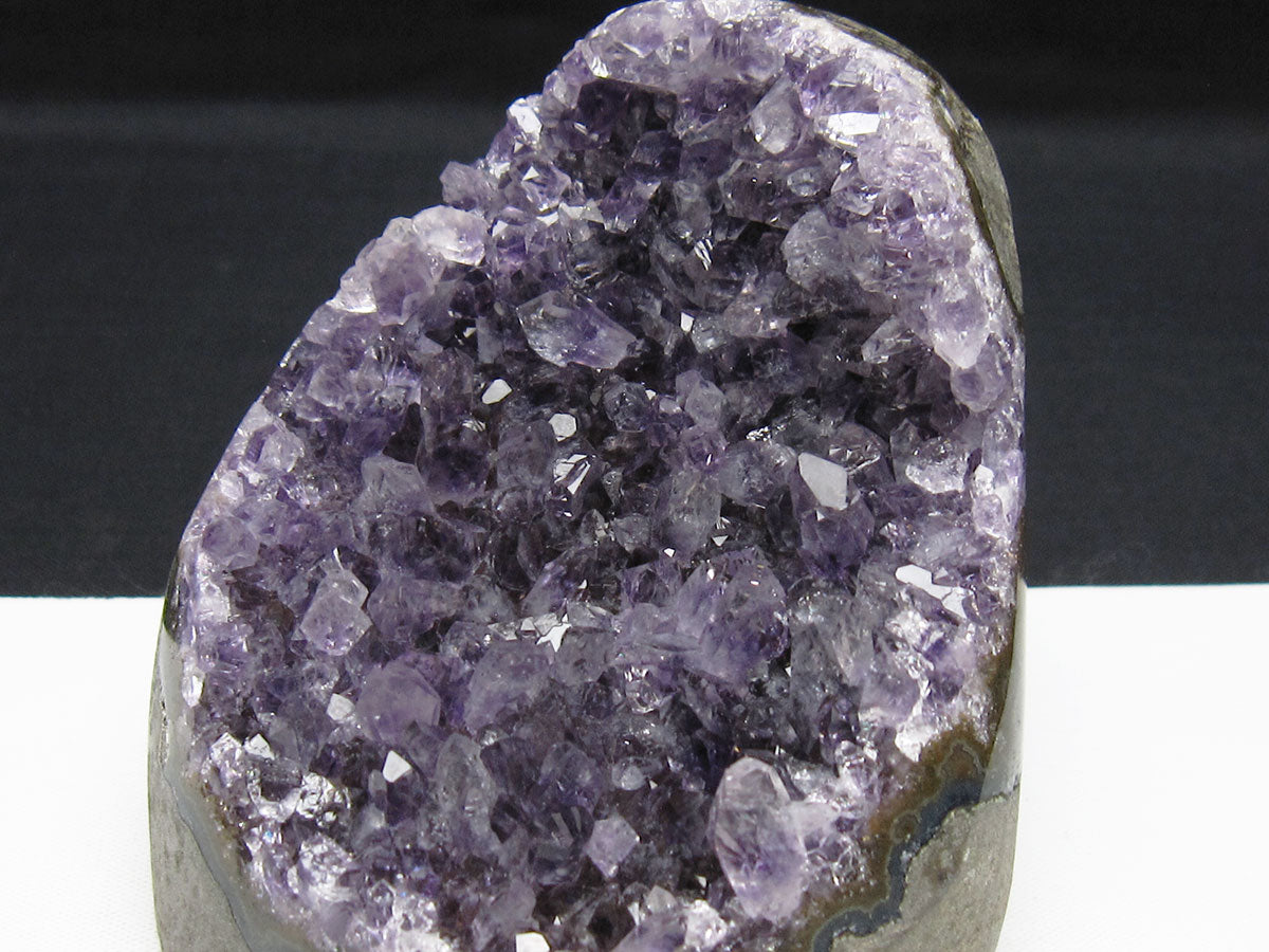 アメジスト クラスター ウルグアイ産 アメジスト 原石 amethyst 一点物 182-8966