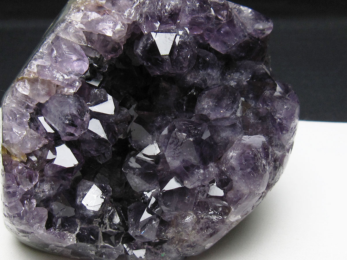 アメジスト クラスター ウルグアイ産 アメジスト 原石 amethyst カルサイト共生 一点物 182-8993